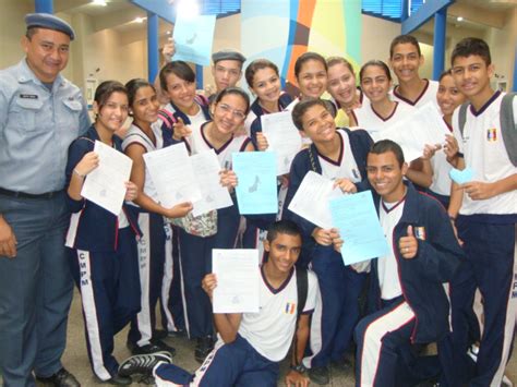 Colégio Militar da PMAM II Unidade Cidade Nova Fotos dos alunos do