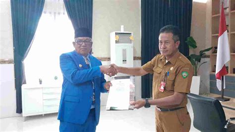 Bupati Malra Tunjuk Nico Ubro Jadi Plh Sekda