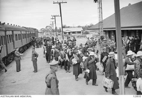 Renmark South Australia 1943 05 13 Japanese Internees Moving To An