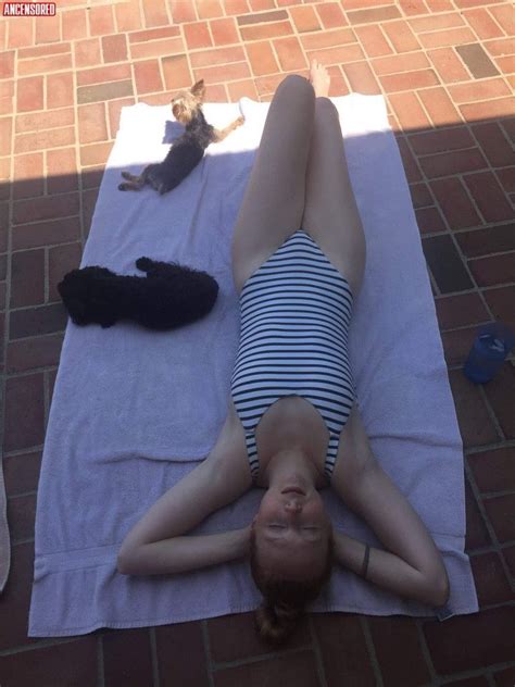 Naked Molly Quinn Added By