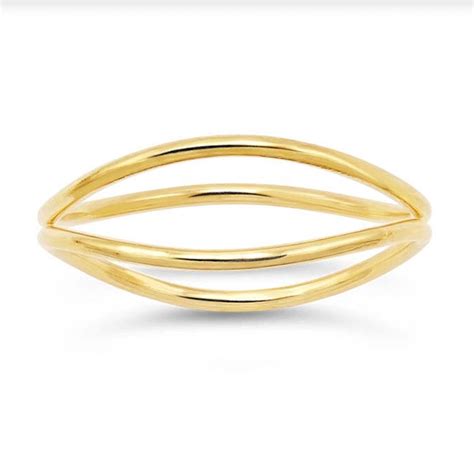 The Wave Ring Golden Mae
