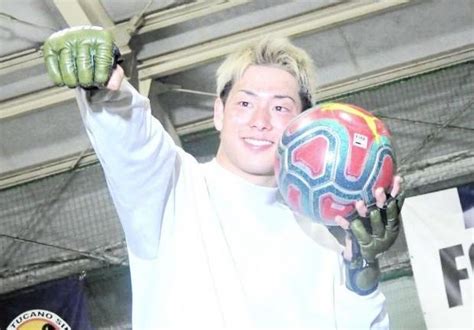 三浦孝太 公開練習で強烈シュート Ya Man戦サッカーボールキックは「チャンスがあれば」父・カズからは金言芸能＆スポーツ動画芸能