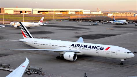 エールフランス航空 Boeing 777 300 F Gznd 羽田空港 航空フォト By 誘喜さん 撮影2021年07月20日