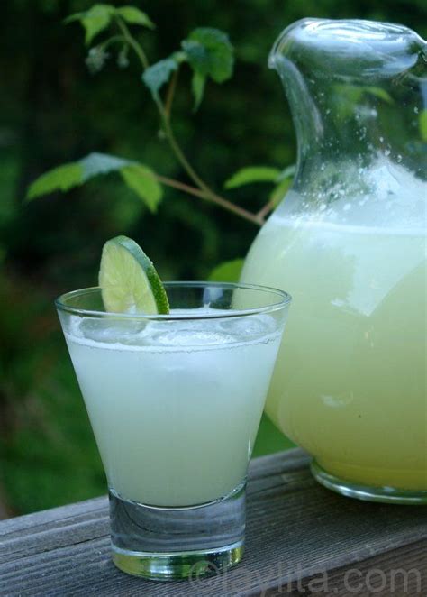 Quick Limonada Lemonade Or Limeade Laylita S Recipes Fresh Limeade Recipe Limeade Recipe