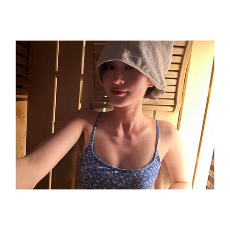 青野楓さんのインスタグラム写真 青野楓instagram 「いってみたかった Saunareset Pint へ🧖‍♀️ 静かな空間でゆっくりできるから個室サウナ最高だ😮‍💨🖤寝サウナ