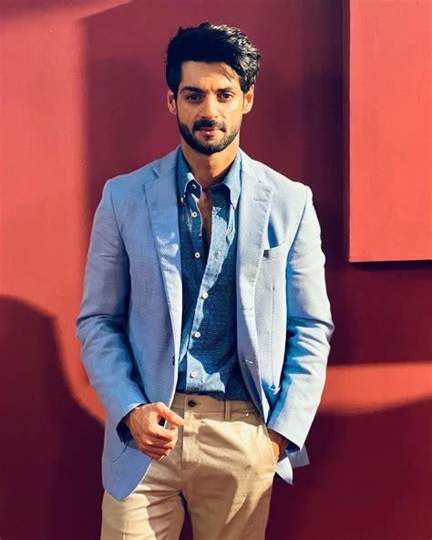 Pin By Aninda Khan On Karan Wahi Insta Fashion Fashion Men S Blazer