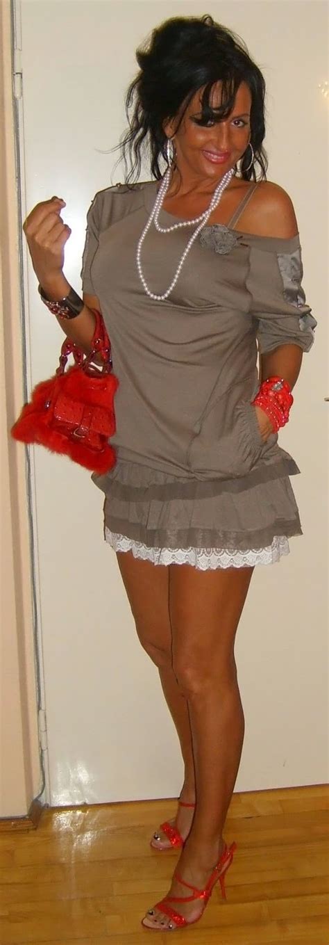 Long Tongue And Hot Girls Yo Hot Legs Mature