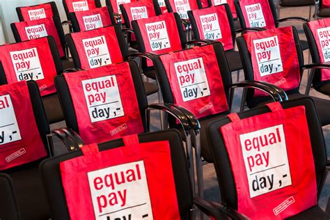 Equal Pay Day 2022 Ab heute verdienen wir genauso viel wie Männer