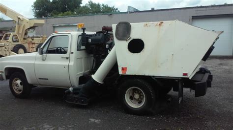 1989 GMC Sierra 3500 Supervac vacuum street sweeper truck v8 2 door