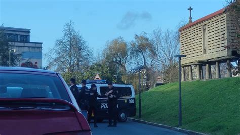 La Polic A Nacional Dispara A Un Coche En A Coru A En Un Operativo Para