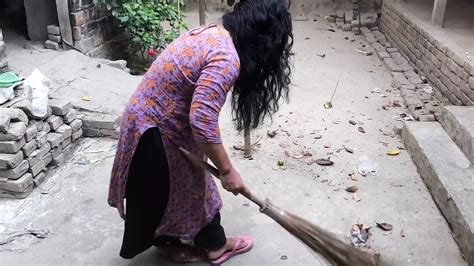 My Aunty Was Cleaning The Yard But I Hugged Him Put Him In My Aunty Ass And Started Fucking Him