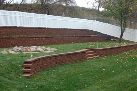 how to build a retaining wall on a slope 2