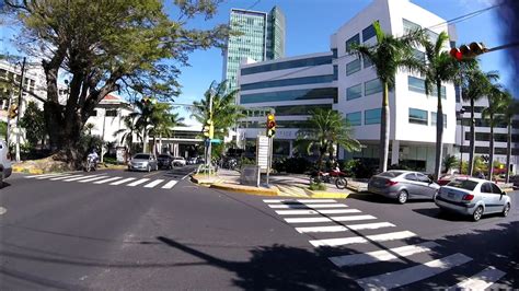 Calle El Mirador Y Avenida Masferrer Norte Colonia Escalon San