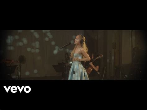 ARIANA GRANDE Daydreamin Live From London Chords Lyrics Video