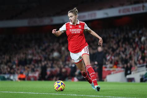 Arsenal Confirm Viv Miedema Acl Injury