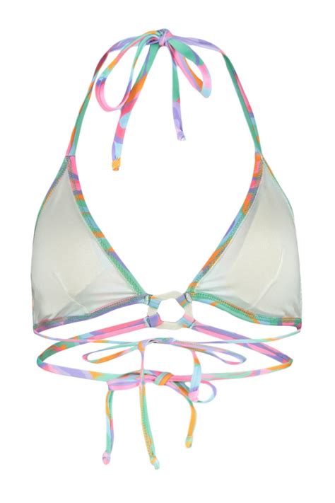 Trendyolmilla Soyut Desenli Üçgen Aksesuarlı Bikini Üstü TBESS23BU00265 Fiyatı Yorumları