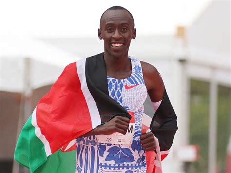 Marathon World Record Kelvin Kiptum Chicago Marathon Nearing