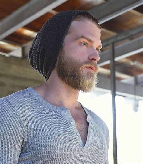 Pin By Chantal Renee On Hair Strawberry Blonde Redheads Clean Shaven