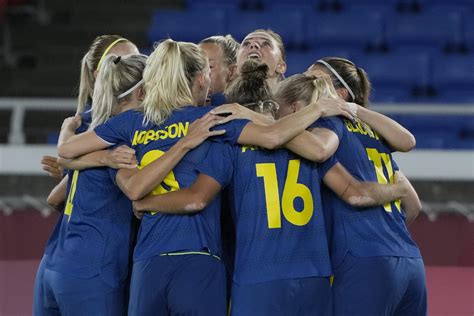 Canada, Sweden ask for time change for Olympic women's final | AP News