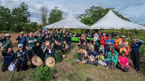 Sdac Ford Gpf Support Orang Asli Eco Farm Programme Auto News Asia