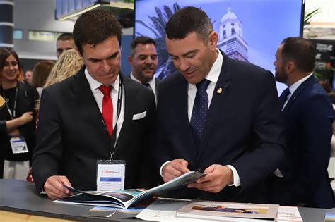 El presidente del Cabildo buscará potenciar la imagen de Lanzarote y un