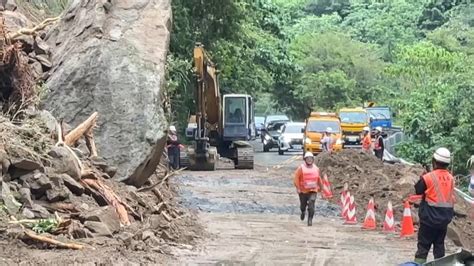 中橫公路溪畔段坍方搶通 2小時開放一次「戒護通行」 民視新聞網