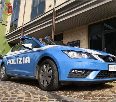 Avrebbe picchiato e maltrattato più volte la propria compagna