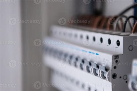 A new automated system will replace the subway phone number 7