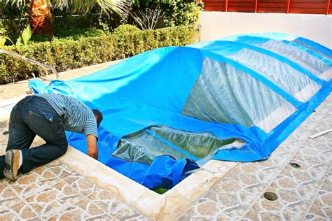 Comment Faire L Hivernage De Sa Piscine Les Trocheures