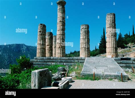 Apollon Temple Delphi Stock Photo Alamy