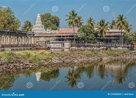 Vintaj Siddheshwar Shiva Temple, Solapur, Editorial Stock Photo - Image ...