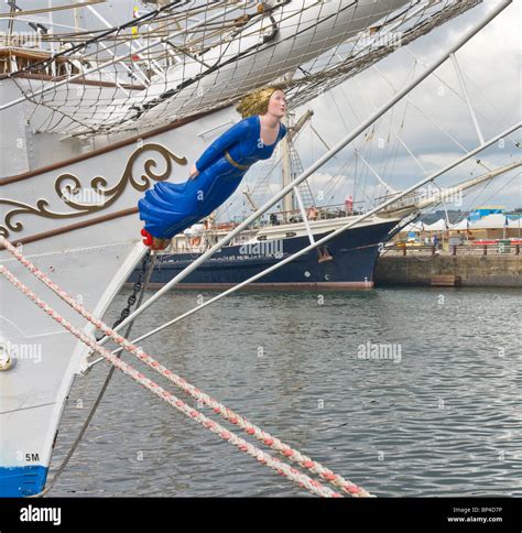 Figurehead Ship Hi Res Stock Photography And Images Alamy