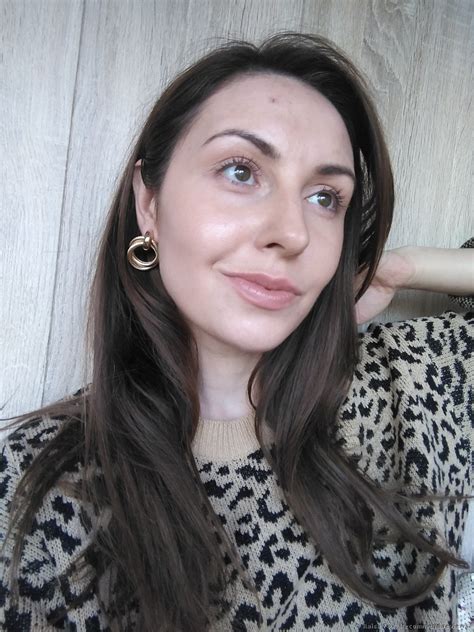 Burberry Kisses Sheer Lip Colour My Nude Love BURBERRY KISSES SHEER In The Shade 221