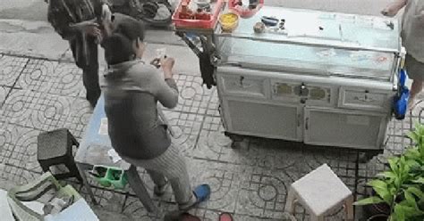 Muñequita enfadada porn