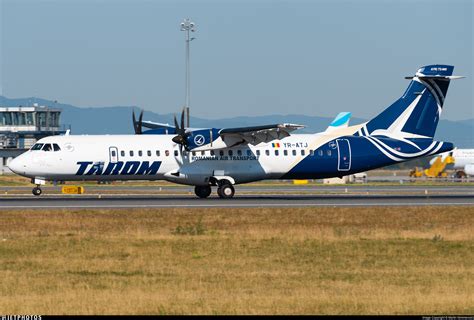 Yr Atj Atr 72 600 Tarom Romanian Air Transport Martin