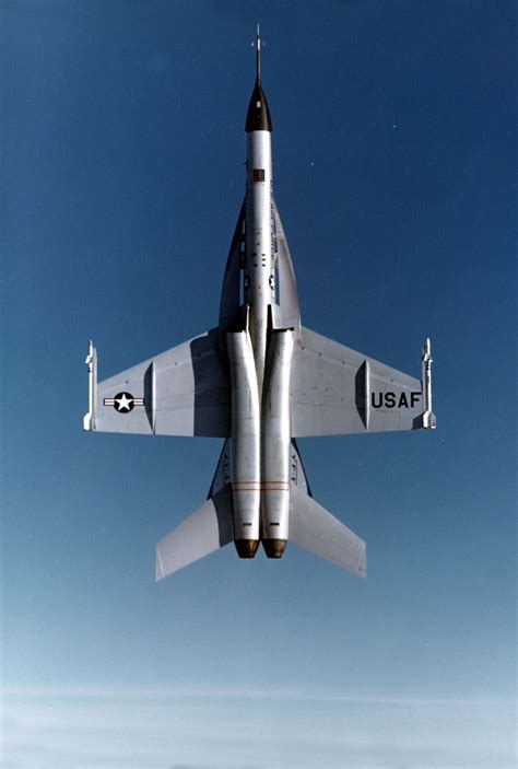 SuperSonic Youth - Northrop YF-17 Cobra