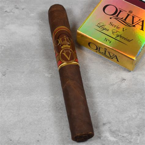 Oliva Serie V Liga Especial No 4 Cigar 1 Single