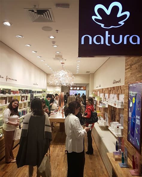 Natura Inaugura Loja No Shopping Mueller