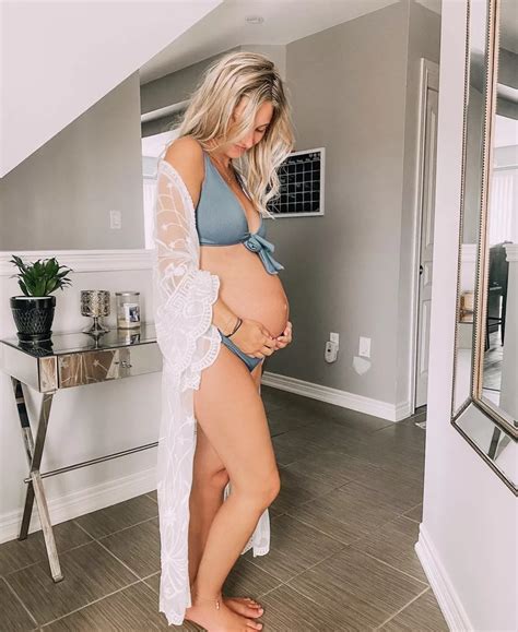 Bikini Nudes PregnantPetite NUDE PICS ORG