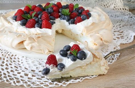 Pavlova Ai Frutti Di Bosco Le Ricette Di Dolcissima Stefy Torta