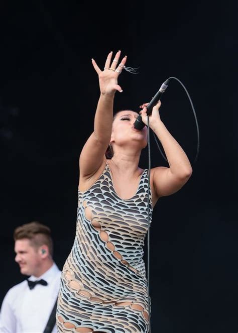 Parklife Live Thousands Head To Heaton Park For First Day Of