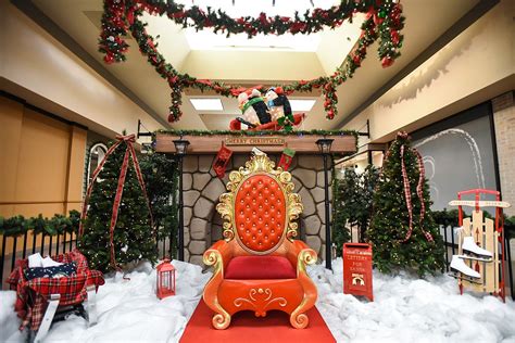 Kalispell Mall Prepares For Santas Arrival Daily Inter Lake