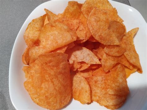 Review Lay S Flamin Hot Dill Pickle Potato Chips BoWilliams