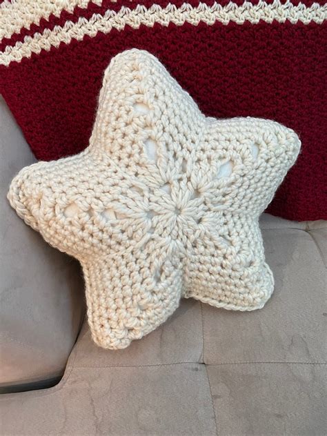 Star Throw Pillow Crochet Pattern Holiday Christmas Etsy