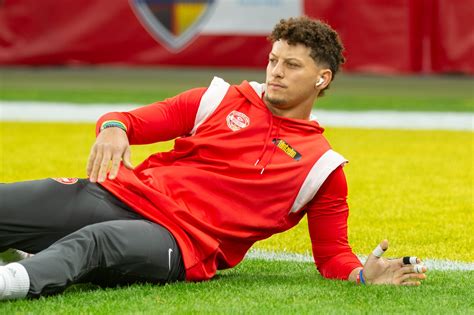 Chiefs News Patrick Mahomes Clarifies His Red Underwear Superstition