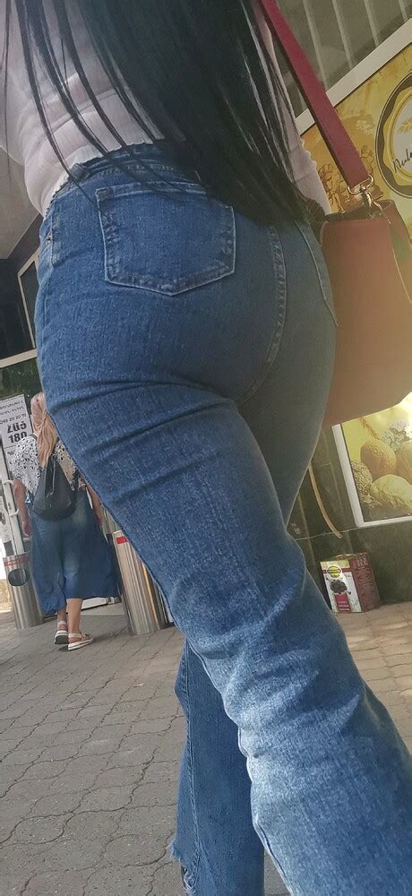 Incredible Round Ass In Jeans Oc Tight Jeans Forum