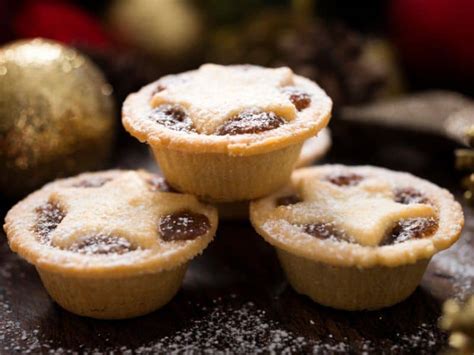 Easy Mince Pie Recipe With Ready-Made Pastry (With 2 Ingredients)