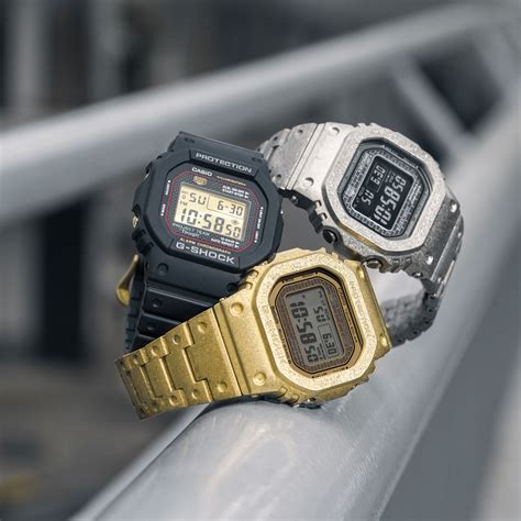 G Shock Gmw B5000pg Et Dw 5040pg — Modèles Du 40e Anniversaire