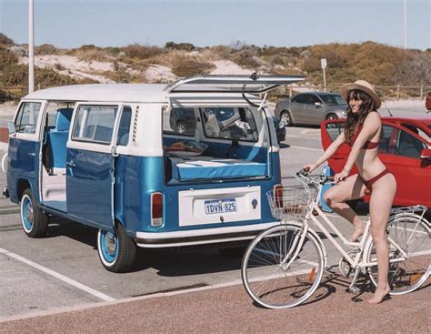 Pin By Eilea On Vw Xl Sex Vw Bus Camper Volkswagen Minibus Bus Girl