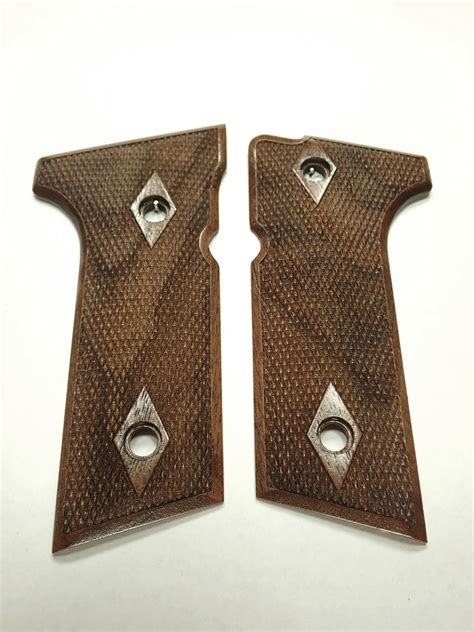 Walnut Double Diamond Checkered Beretta 92xvertec M9a3 Grips Engrave